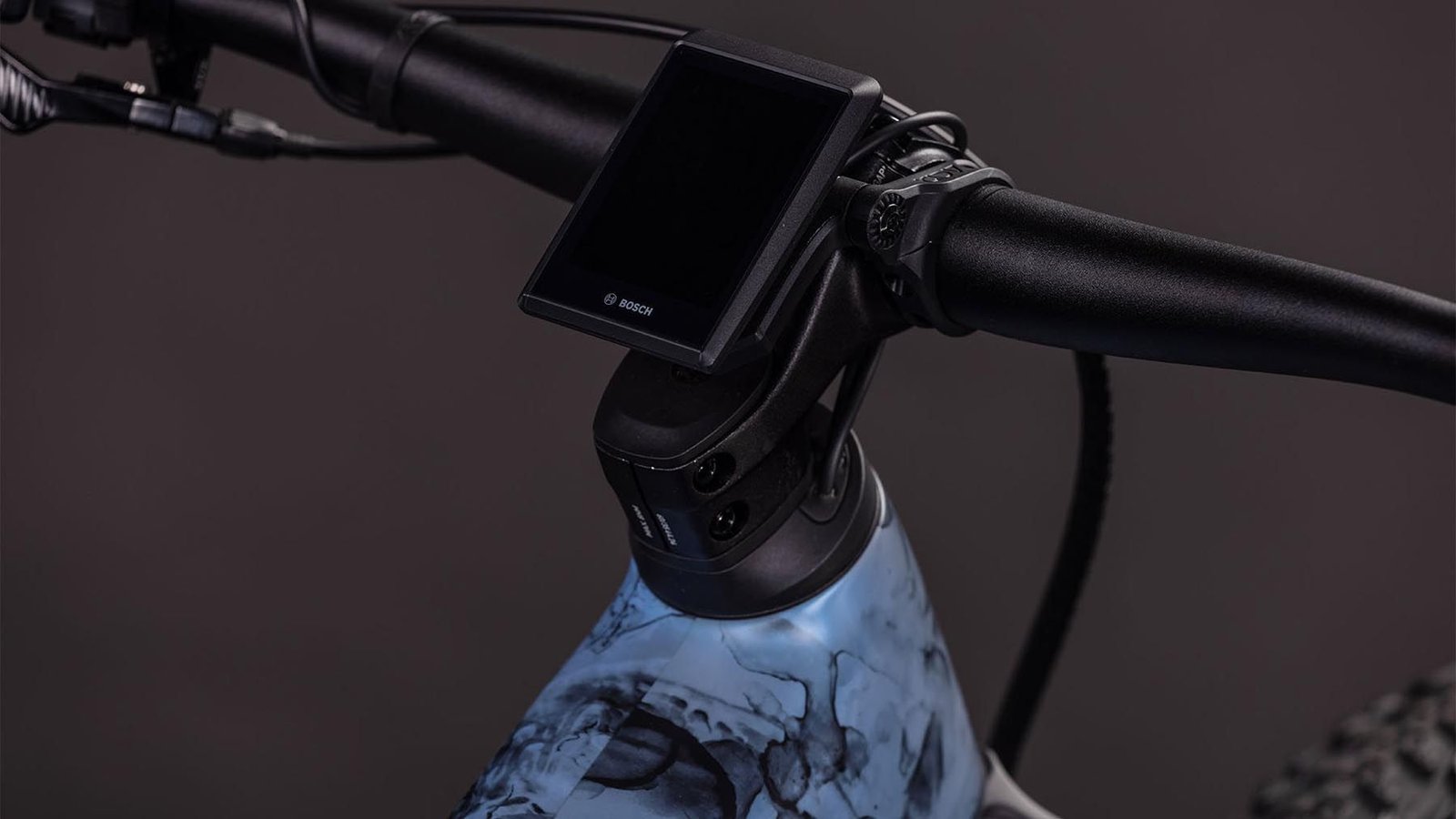 108710-Cube-Reaction-Hybrid-SLT-800-hazeblue-n-fume-2026-EBike-Hardtail-Mountainbike-02_1920x1920