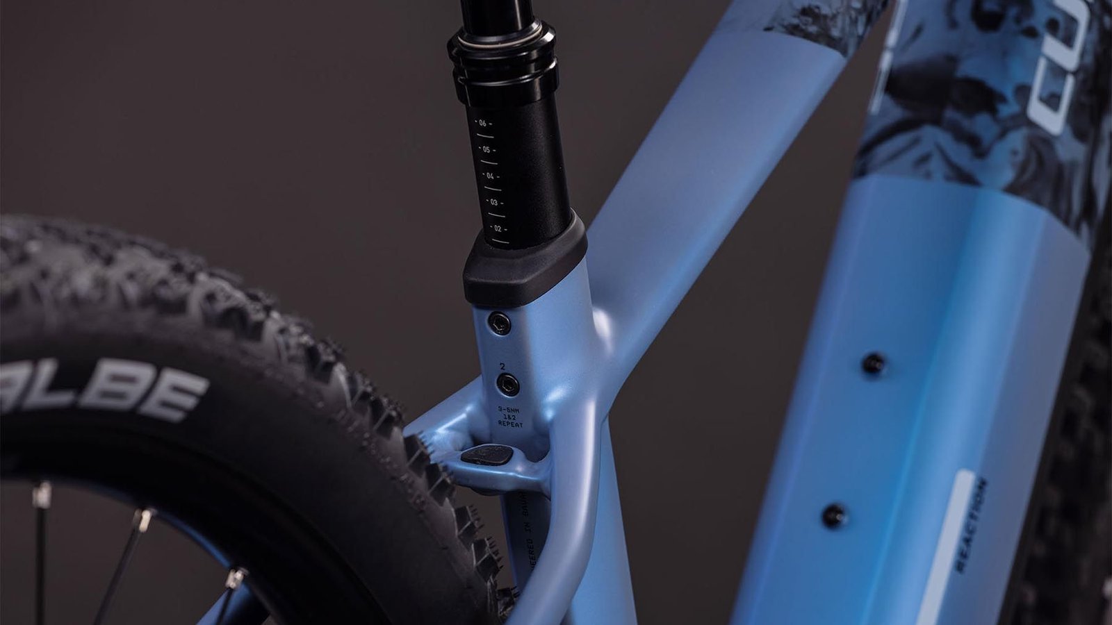 108710-Cube-Reaction-Hybrid-SLT-800-hazeblue-n-fume-2026-EBike-Hardtail-Mountainbike-03_1920x1920